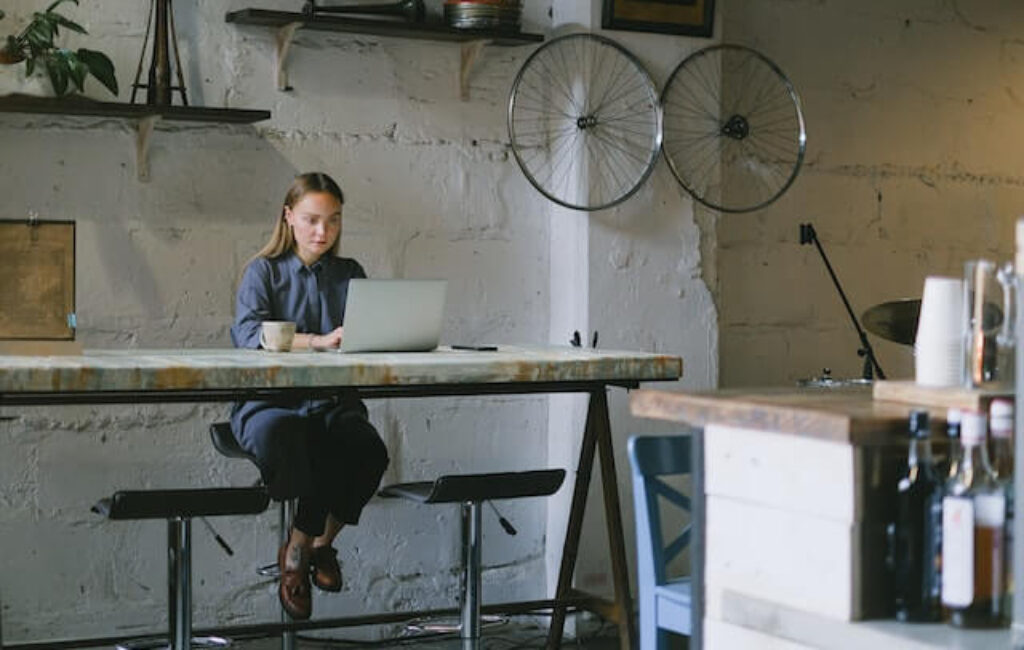 Email Etiquette in the Modern Era: A Study by Zagomail