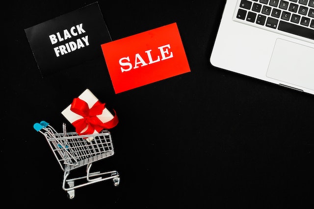 “19 Black Friday Emails to Inspire Your Best Year Yet”