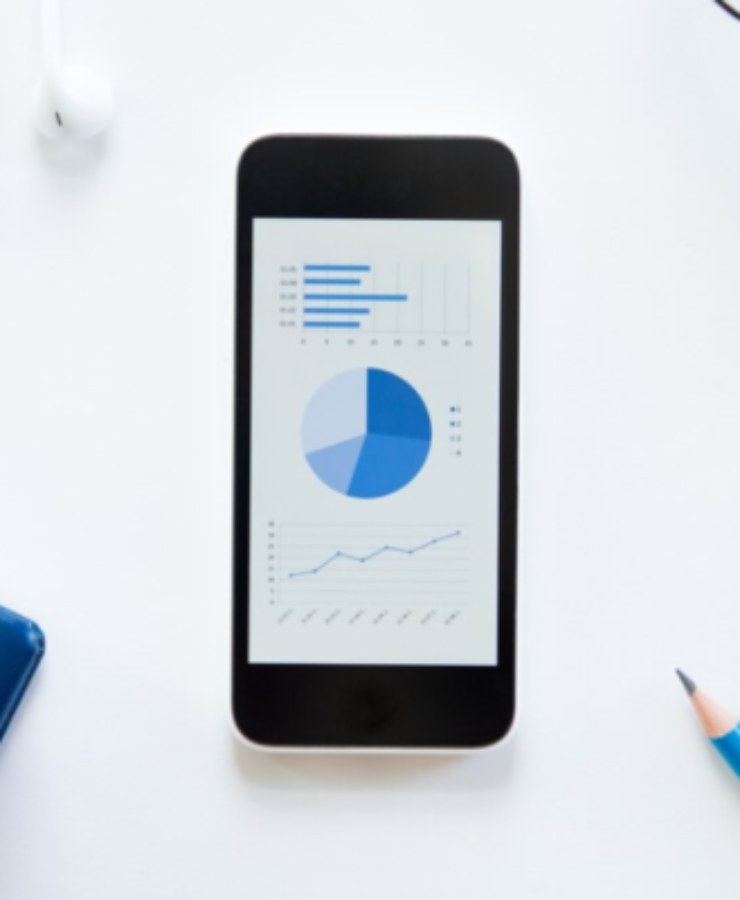 Leveraging LinkedIn Analytics: How to Measure and Improve Your Profile Performance