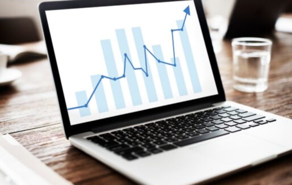 Leveraging LinkedIn Analytics: Measuring Success and Improving Your Strategy