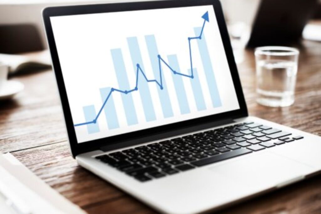 Leveraging LinkedIn Analytics: Measuring Success and Improving Your Strategy