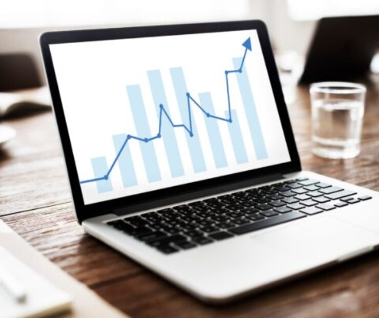 Leveraging LinkedIn Analytics: Measuring Success and Improving Your Strategy